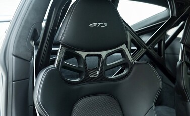 Porsche 911 (992) GT3 11