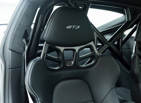 Porsche 911 (992) GT3 11