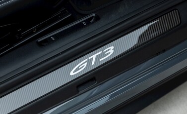 Porsche 911 (992) GT3 18