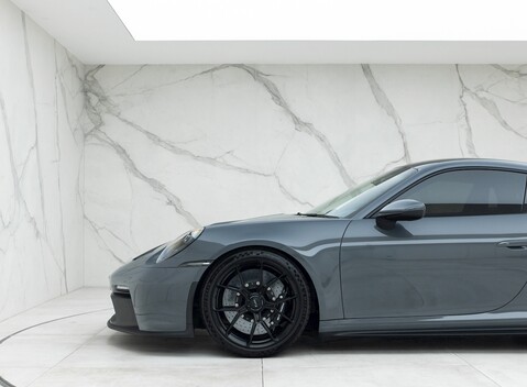 Porsche 911 (992) GT3 25