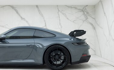 Porsche 911 (992) GT3 26
