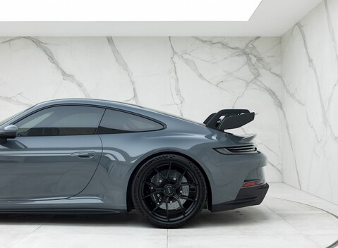 Porsche 911 (992) GT3 26