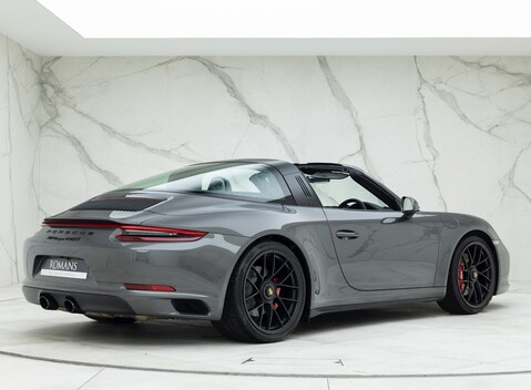 Porsche 911 (991.2) Targa 4 GTS 10