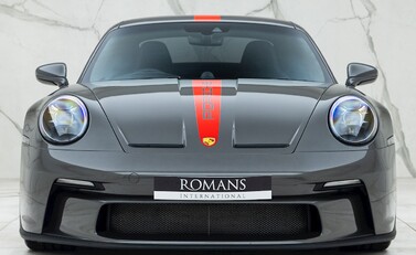 Porsche 911 (992) GT3 Touring 4