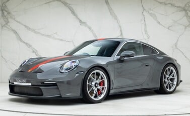 Porsche 911 (992) GT3 Touring 6