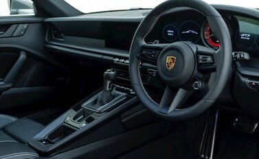 Porsche 911 (992) GT3 Touring 9