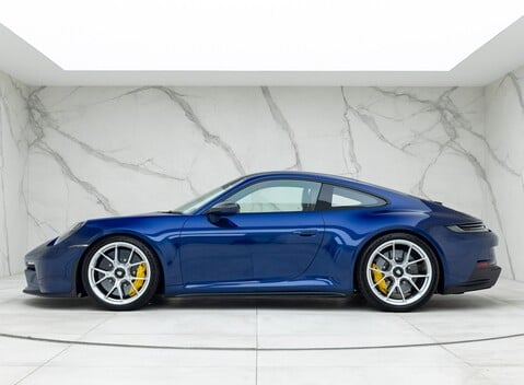 Porsche 911 (992) GT3 Touring 2