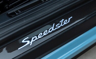 Porsche 911 (991.2) Speedster 28