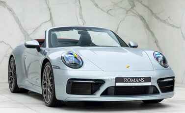Porsche 911 (992) Carrera 4S Cabriolet 1