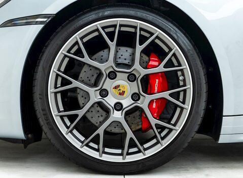 Porsche 911 (992) Carrera 4S Cabriolet 11