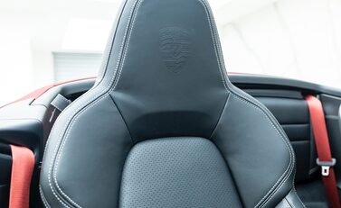 Porsche 911 (992) Carrera 4S Cabriolet 14