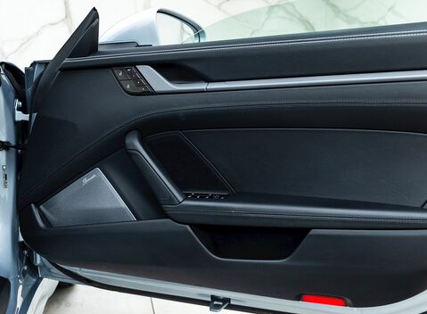 Porsche 911 (992) Carrera 4S Cabriolet 22