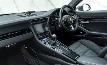 Porsche 911 (991.2) Carrera T 13
