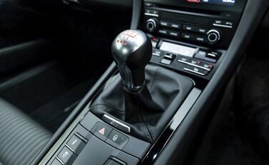 Porsche 911 (991.2) Carrera T 16