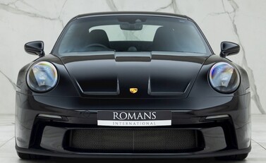 Porsche 911 (992) GT3 Touring 4
