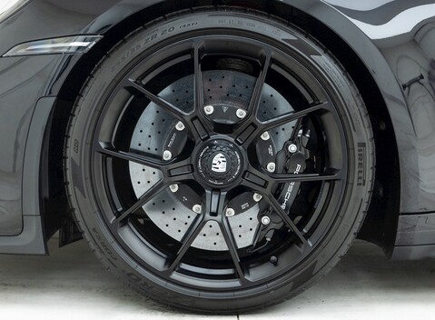 Porsche 911 (992) GT3 Touring 8