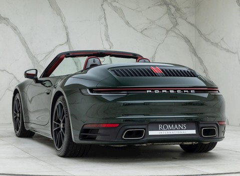 Porsche 911 (992) Carrera Cabriolet 4