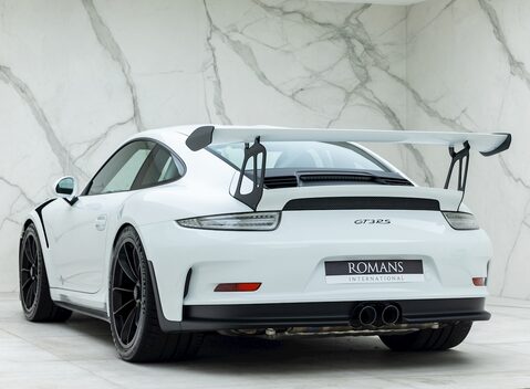 Porsche 911 (991) GT3 RS 3