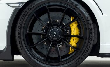Porsche 911 (991) GT3 RS 8