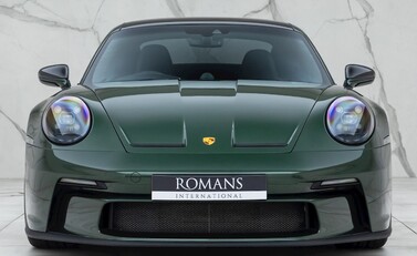 Porsche 911 (992) GT3 Touring 4
