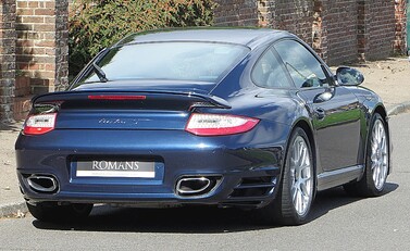 Porsche 911 (997) Turbo S 4