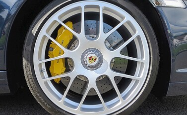 Porsche 911 (997) Turbo S 6