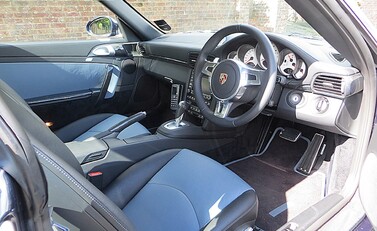 Porsche 911 (997) Turbo S 7