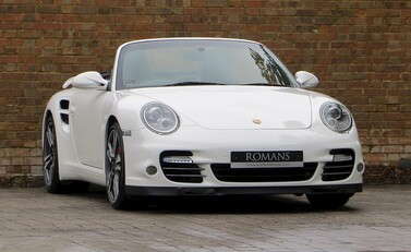 Porsche 911 (997) Turbo Cabriolet 1