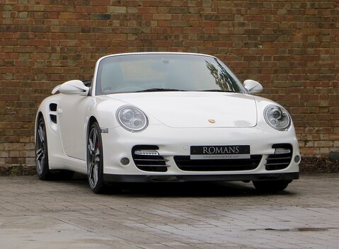 Porsche 911 (997) Turbo Cabriolet 1