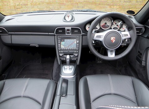 Porsche 911 (997) Turbo Cabriolet 10