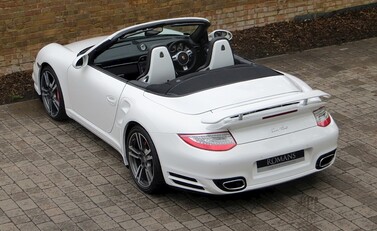 Porsche 911 (997) Turbo Cabriolet 15