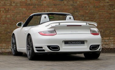 Porsche 911 (997) Turbo Cabriolet 17