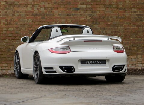 Porsche 911 (997) Turbo Cabriolet 17