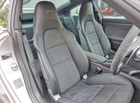 Porsche 911 (991) GT3 13