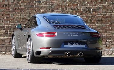 Porsche 911 (991.2) Carrera S PDK 11