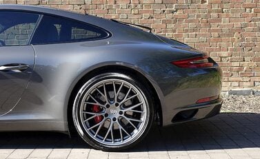 Porsche 911 (991.2) Carrera S PDK 13