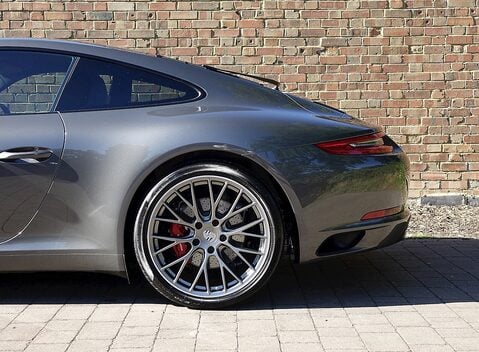 Porsche 911 (991.2) Carrera S PDK 13