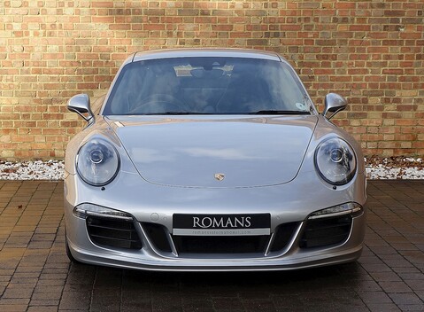 Porsche 911 (991) Carrera GTS 2