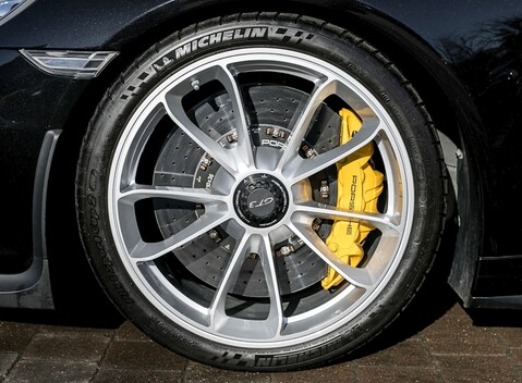 Porsche 911 (991) GT3 10