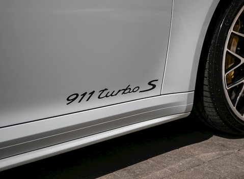 Porsche 911 (991) Turbo S 26