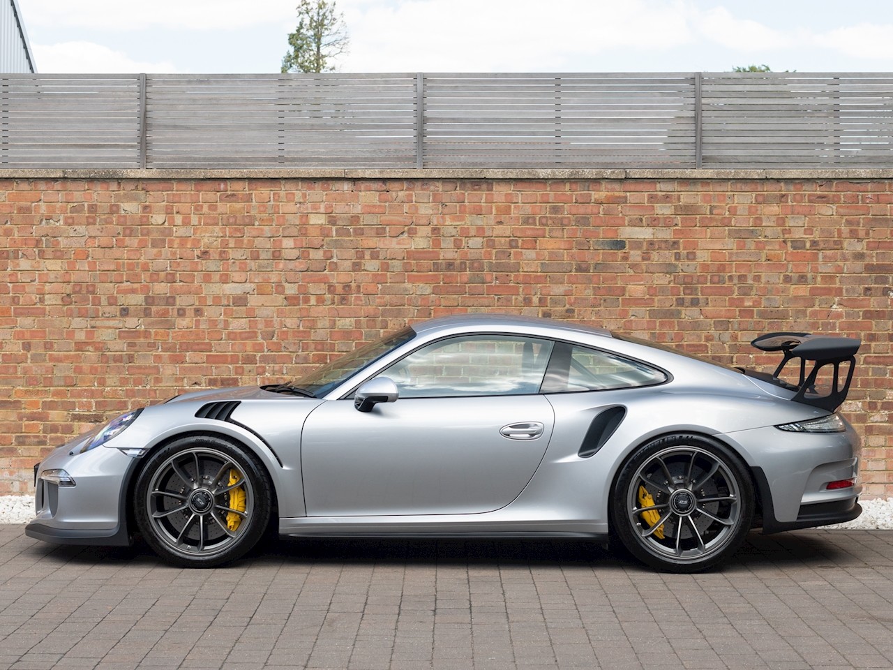 Used Porsche 911 (991) GT3 RS for sale | GT Silver Metallic