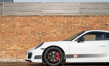 Porsche 911 (991.2) Carrera 4 GTS 'British Legends E 33