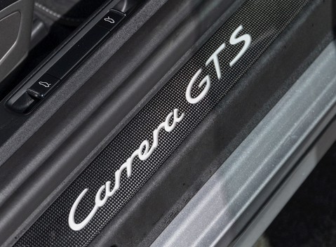 Porsche 911 Carrera GTS (991.2) 20