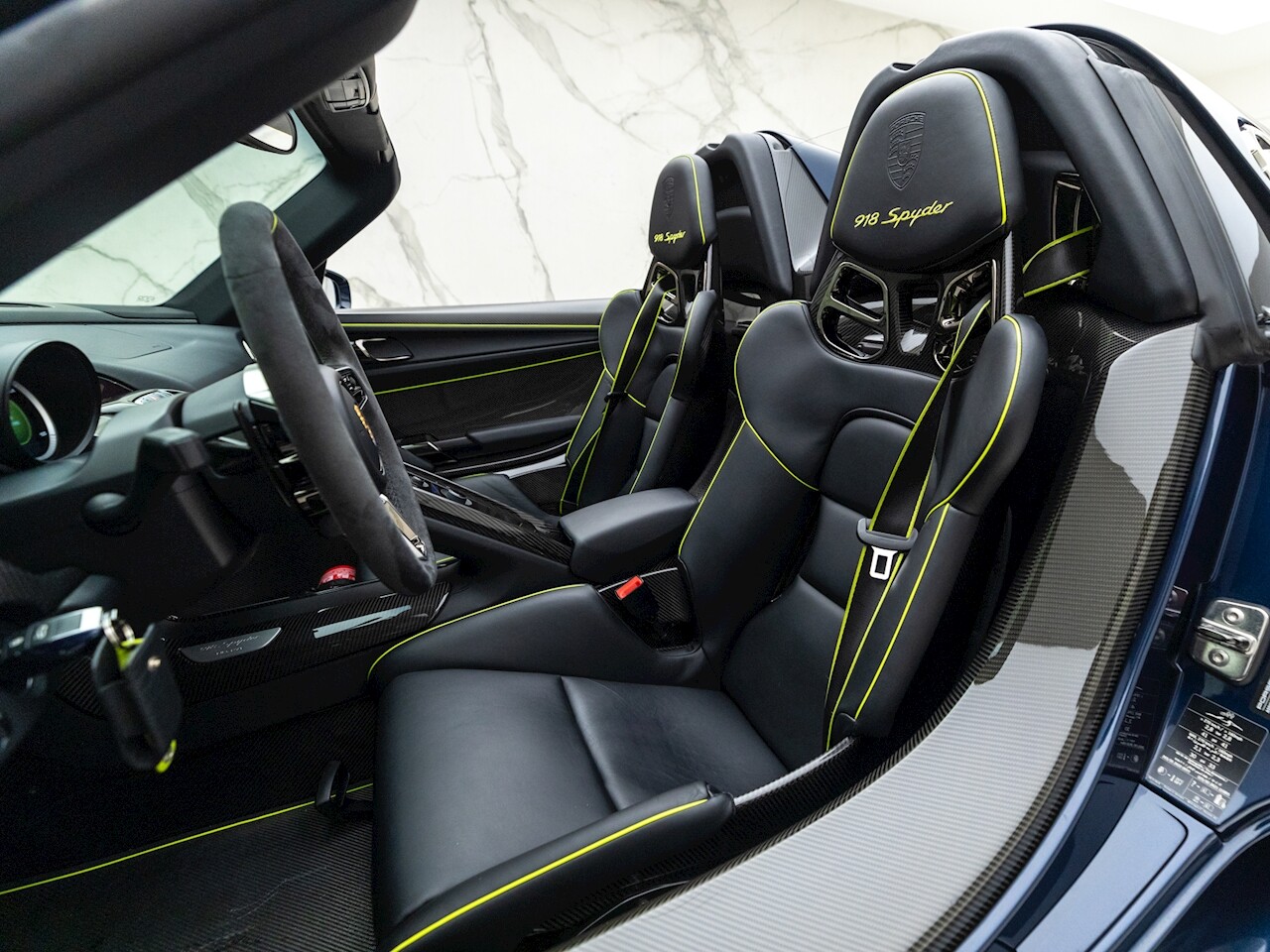 Porsche 2024 918 seats