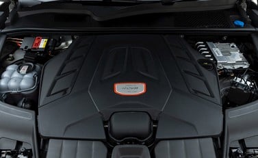 Porsche Cayenne Turbo GT 34