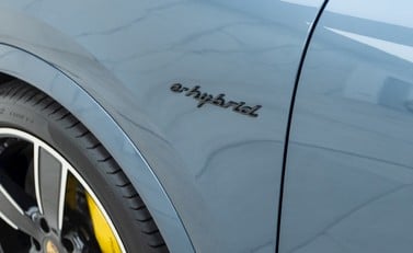 Porsche Cayenne Turbo S E-Hybrid 29