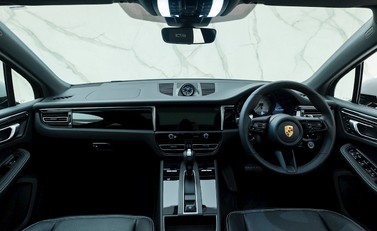 Porsche Macan GTS 16
