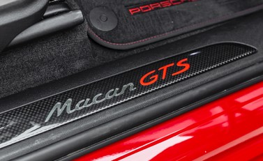 Porsche Macan GTS 24