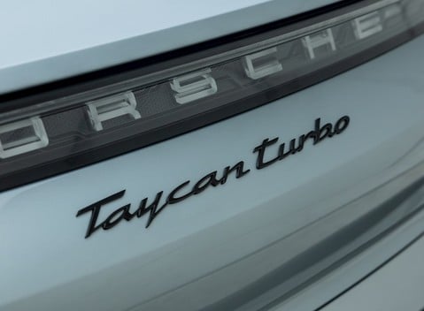 Porsche Taycan Turbo 31