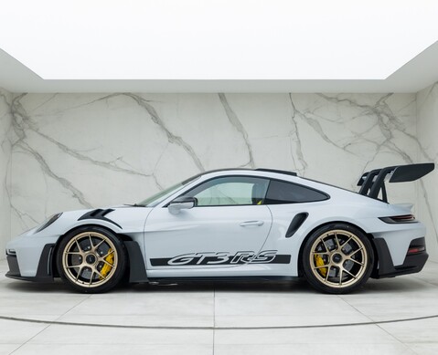 Porsche 911 GT3 RS Weissach (992)